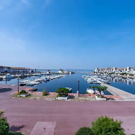Palmyra-6 By Interhome *
